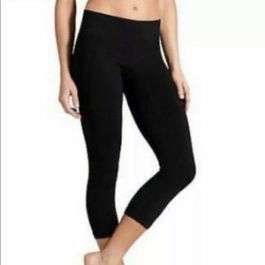 Black athleta crops